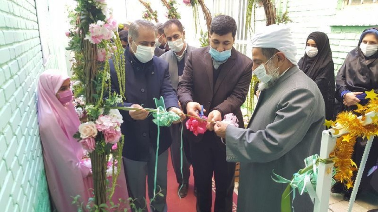 تبعیت از فرامین رهبری رمز عبور از مشکلات است