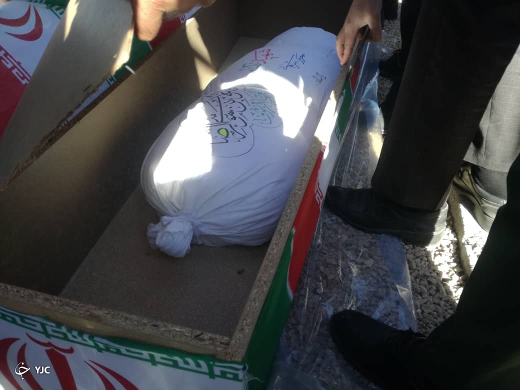 تشییع و تدفین پیکر دو شهید گمنام در زرند