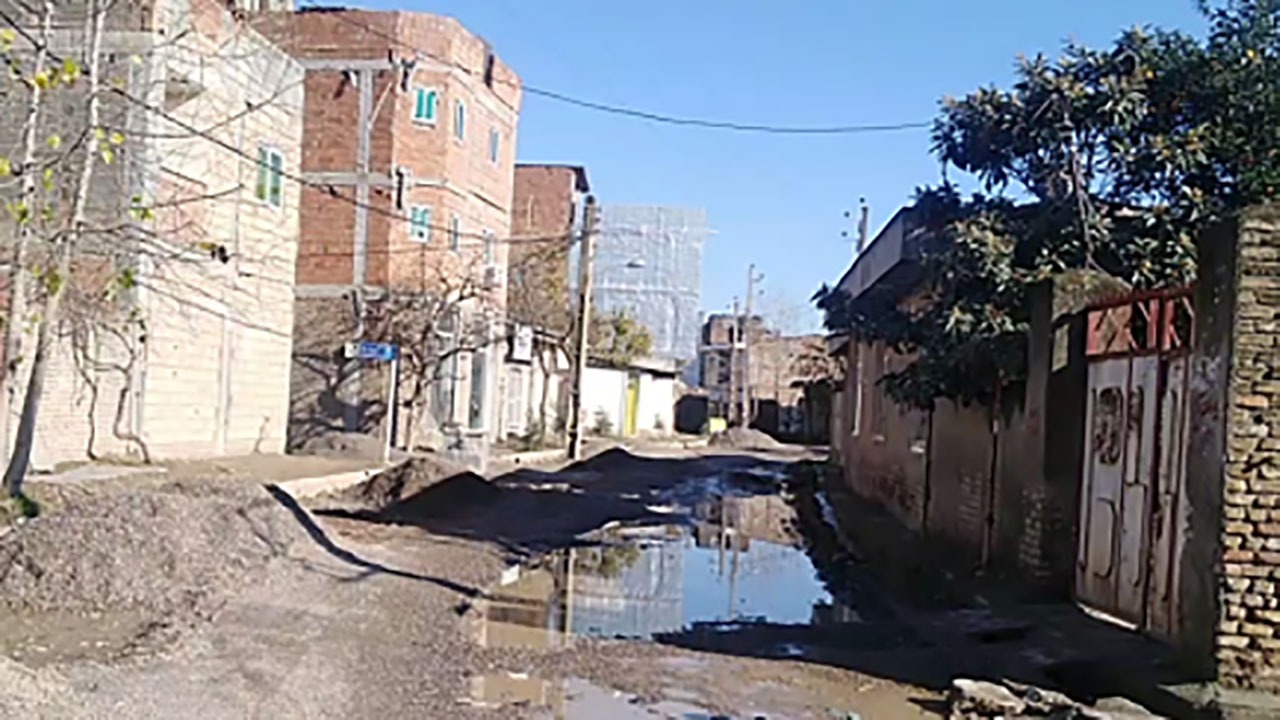گلایه از وضع نامناسب معابر در روستای امیرآباد + فیلم