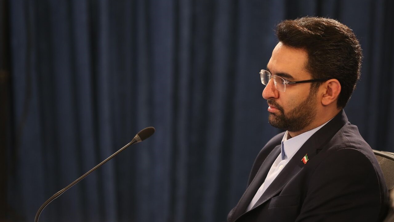 وزیر ارتباطات وارد شهر زاهدان شد