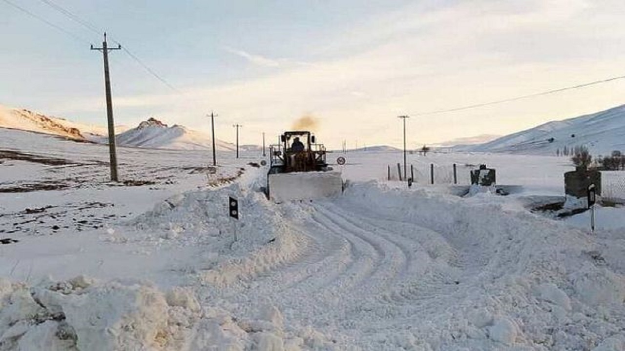 بازگشایی راه دسترسی ۱۰۰ روستا در آذربایجان غربی