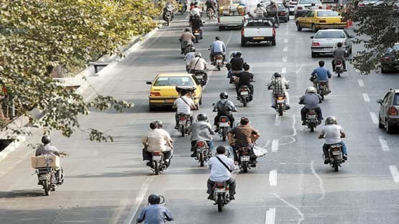 ممنوعیت تردد موتورسیکلت‌های دودزا و خودرو‌های سنگین از امروز