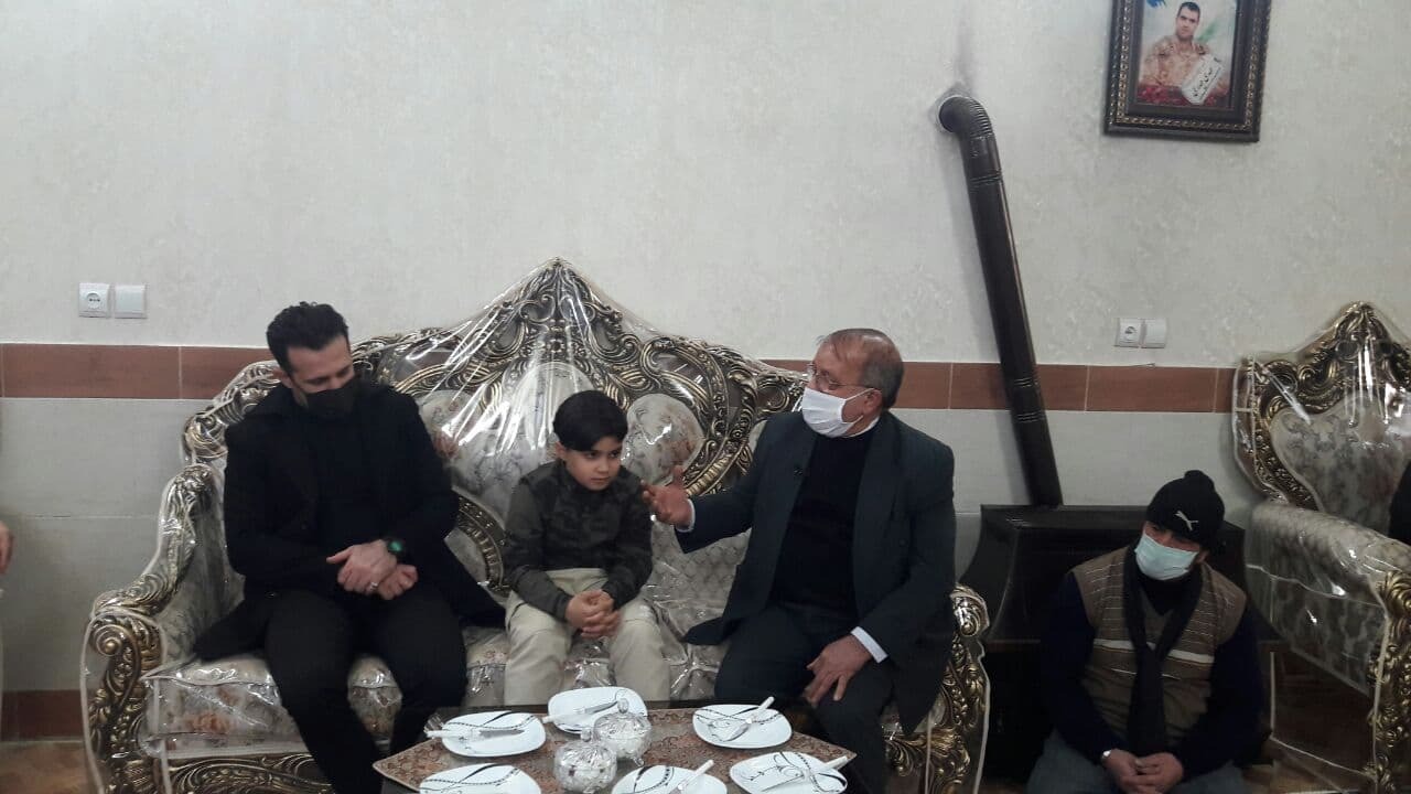 حضور رئیس فدراسیون جودو در منزل شهید مدافع حرم