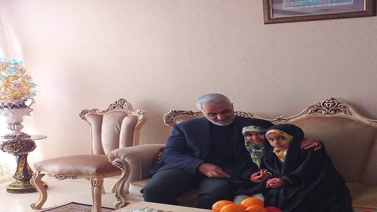 عیدی حاج قاسم سلیمانی به کودکان شهید نعمایی چه بود؟ + فیلم