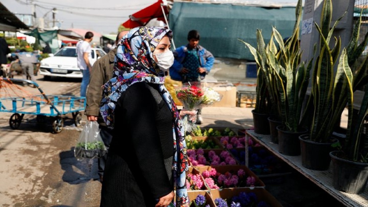 نبض بازار گل فروشان به شماره افتاد/ هجوم کرونا به جان گل‌ها