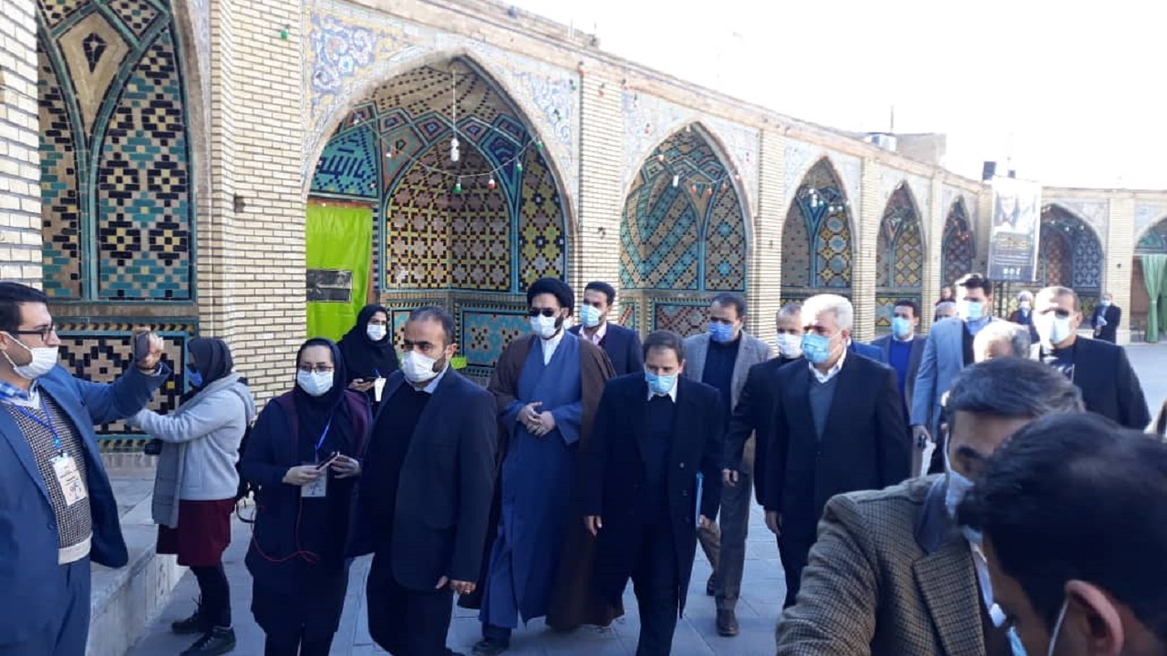 بازدید وزیر میراث فرهنگی از مرمت امامزاده حسین (ع) قزوین