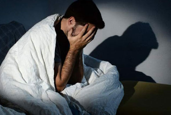 چرا تخت خواب صدا می دهد؟ راهکاری برای رفع صدای جیرجیر تخت خواب