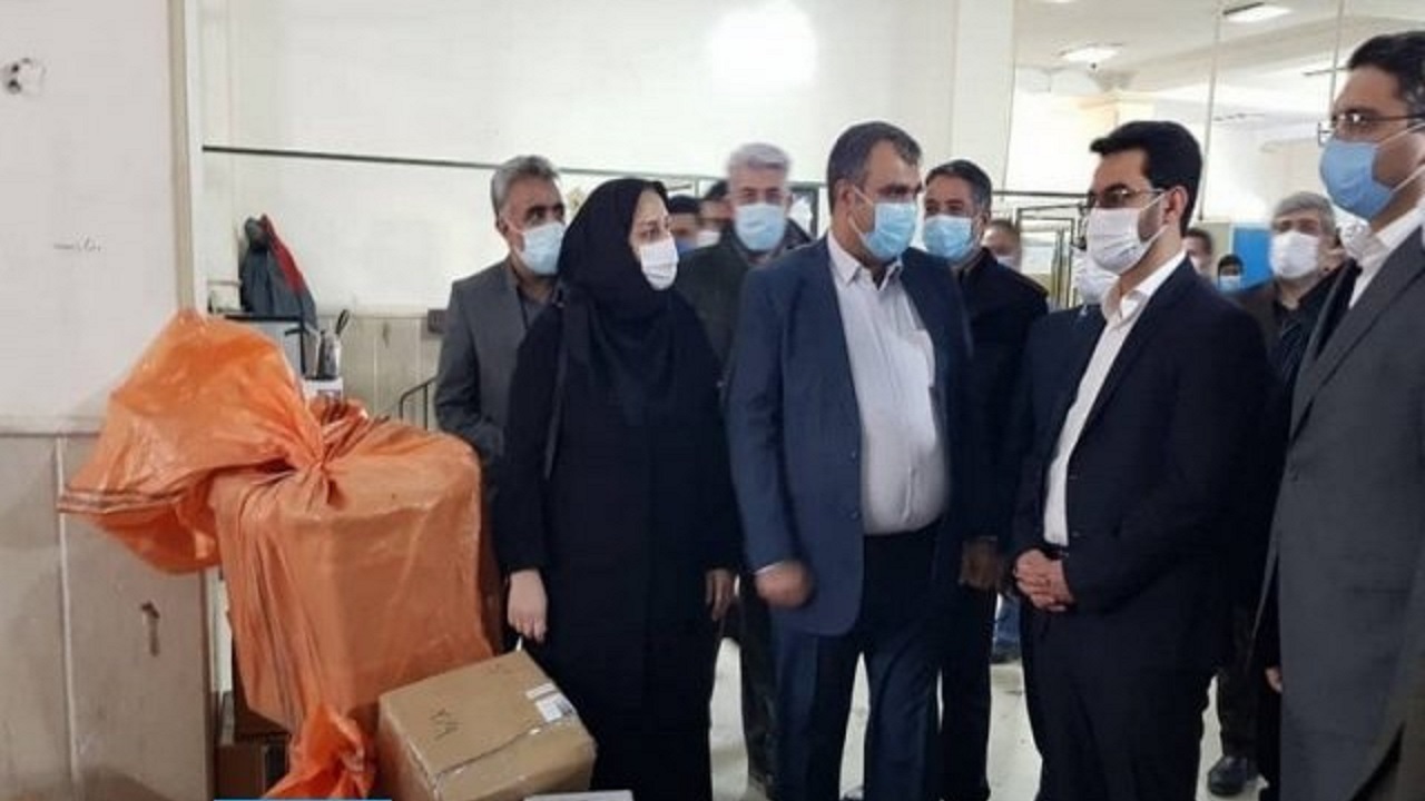 بازدید وزیر ارتباطات از فعالیت‌های پستی در استان سیستان و بلوچستان