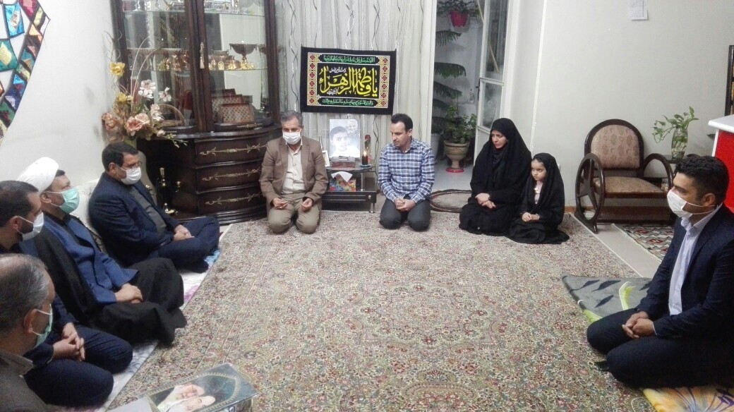 دیدار مسئولان کرمانی با خانواده معظم شهدای تشییع &laquo;سردار سلیمانی&raquo;