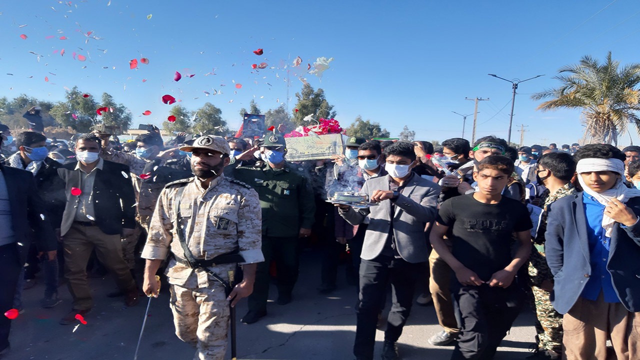 شهید گمنام ۱۷ ساله در ریگان آرام گرفت