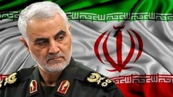 باشگاه خبرنگاران -اکبری: حاج قاسم سلیمانی ۲۲ سال در جبهه مقاومت حاضر بود / مردم سوریه با حمایت و کمک حاج قاسم وارد میدان مقاومت شدند