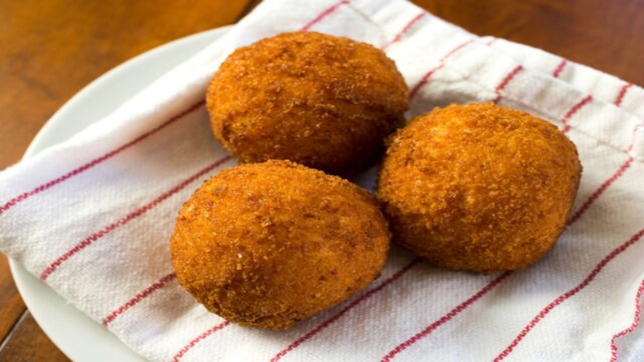 طرز تهیه توپک برنج سوخاری ایتالیایی و توپک برنجی ژاپنی اونیگیری به روش رستورانی
