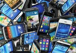 اهدای ۱۳۰ گوشی تلفن هوشمند به دانش آموزان نیازمند کبودراهنگ