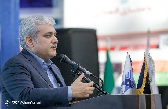 انجام موفقیت آمیز اولین تزریق واکسن ایرانی کرونا