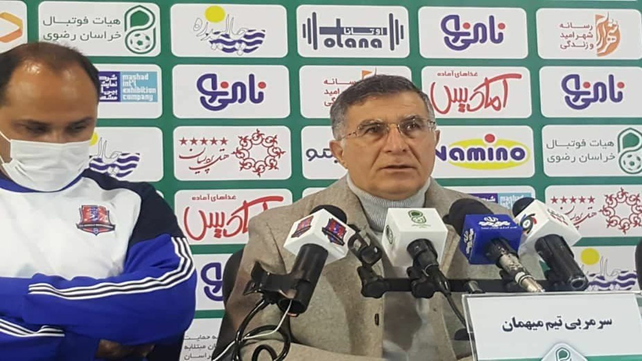 نساجی با جایگاه اصلی خود فاصله دارد