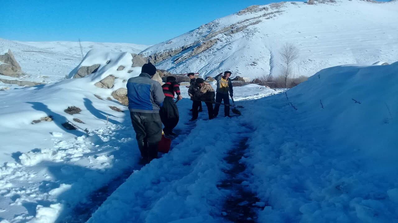 کولاک راه ارتباطی ۴۰ روستای آذربایجان‌شرقی را بست