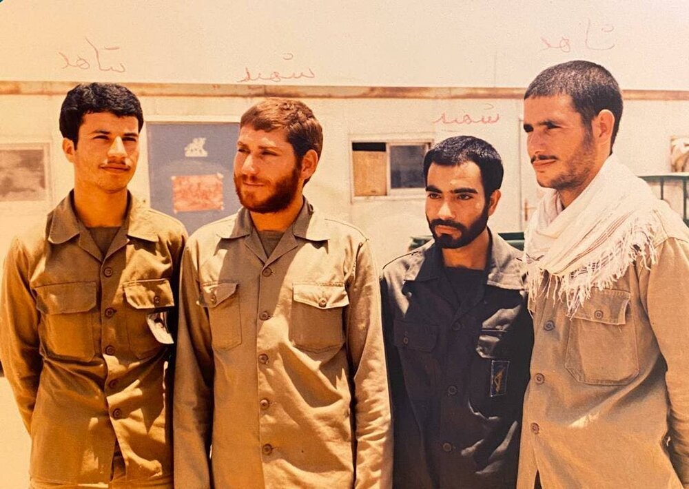 وقتی سردار سلیمانی پای شهید جمالی را بوسید!