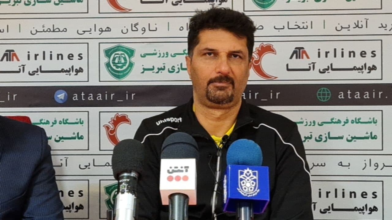 حسینی: شانس گل داشتیم/ بازیکنانم با جان و دل بازی کردند