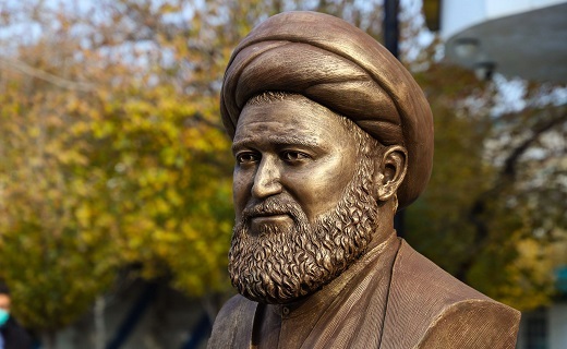 نصب سردیس شهدای قم در پیاده&zwnj;راه انقلاب +تصاویر