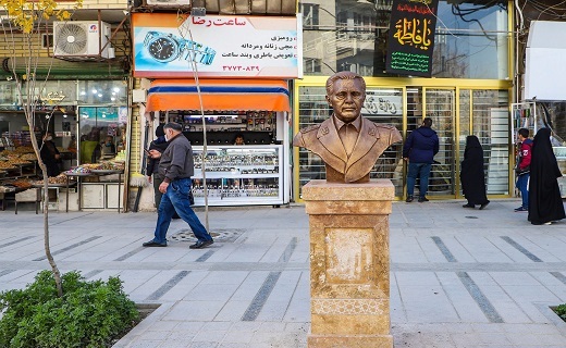 نصب سردیس شهدای قم در پیاده&zwnj;راه انقلاب +تصاویر