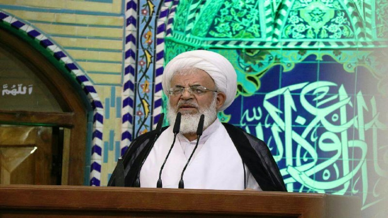 شجاعت امام خمینی (ره) دنیا را در برابر انقلاب تسلیم کرد/ بانوان سبک زندگی حضرت فاطمه (س) را الگوی خود قرار دهند