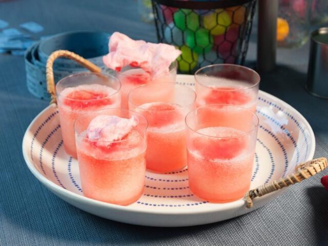 طرز تهیه پشمک خانگی ساده و زعفرانی در قابلمه و بدون دستگاه به روش بازاری