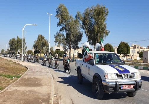 استقبال نمادین از امام خمینی (ره) در فرودگاه آیت الله جمی آبادان / طنین انداز شدن زنگ انقلاب در خرمشهر