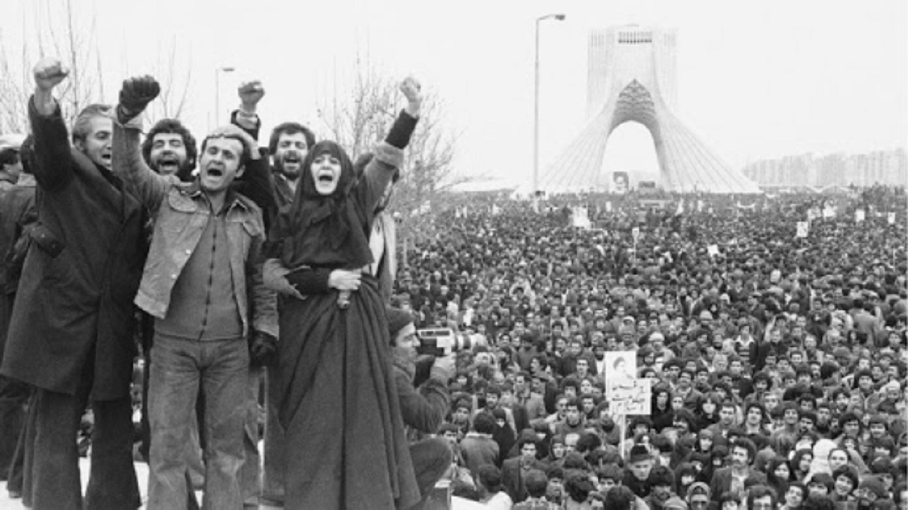 دهه فجر یادآور سلحشوری‌های ملت ایران