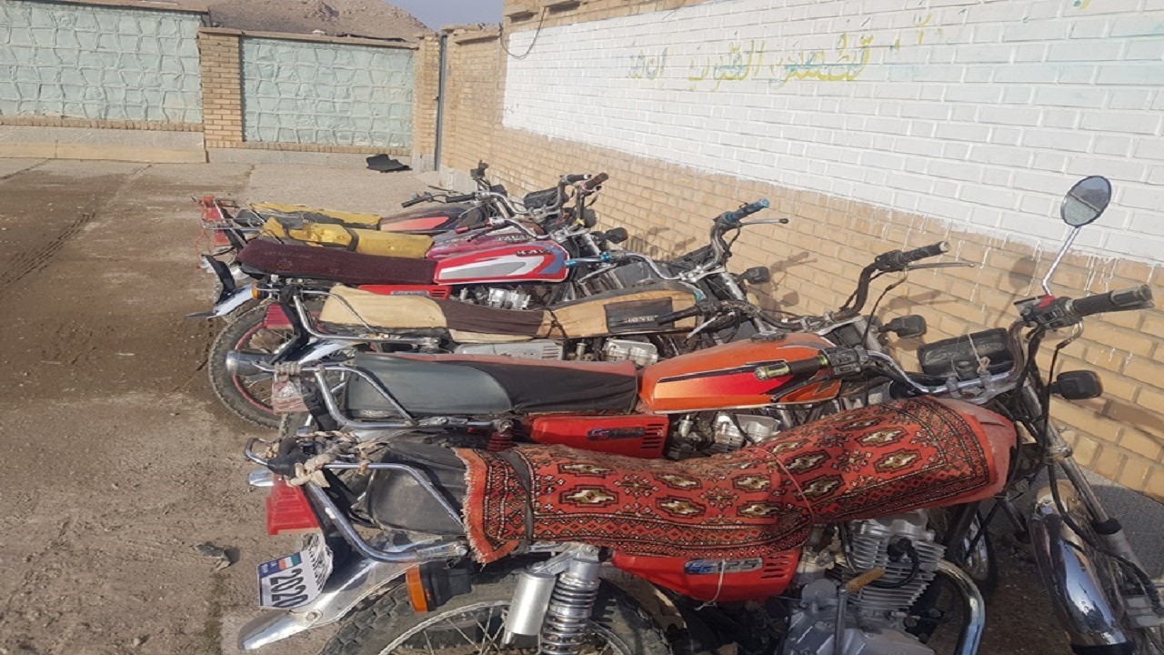 کشف ۶ دستگاه موتورسیکلت مسروقه در هلیلان
