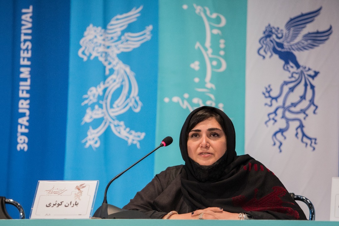 طفره رفتن عوامل از پاسخ به طعنه&zwnj;های سیاسی فیلم/ دلیل جدایی شهاب حسینی از &laquo;بی همه چیز&raquo; مشخص شد