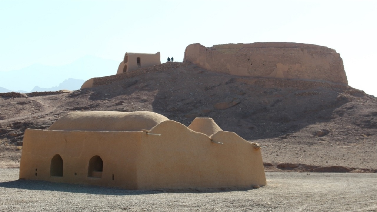 بررسی مشکلات روستای هدف گردشگری چم