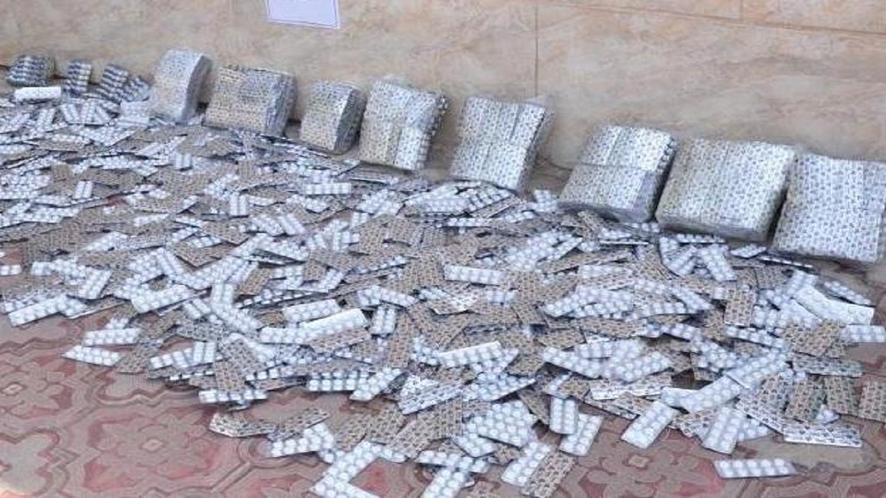 کشف بیش از ۸ هزار عدد داروی غیرمجاز درشهرستان زابل