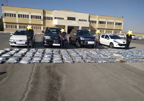 انهدام باند بزرگ قاچاق مواد مخدر در هرمزگان/ کشف ۱۳۴۰ کیلوگرم تریاک + تصاویر