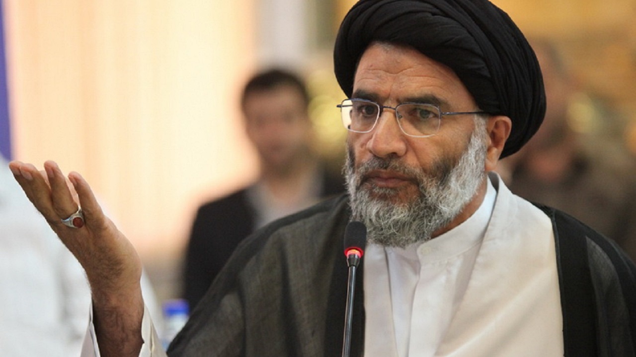 انصافم قبول نمی کند برای سفر کاری، پول پرواز ۸۰۰ تومانی بدهم