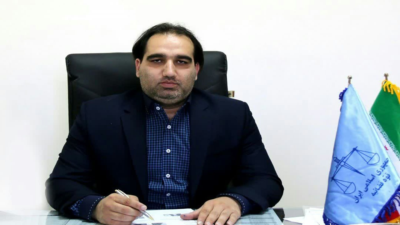 انگشتر سردار سلیمانی در دست سرلشکر باقری/ بازداشت یکی از مدیران جهاد کشاورزی جیرفت/حضور رئیس ستاد کل نیرو&zwnj;های مسلح در کنار مرقد سردار سلیمانی