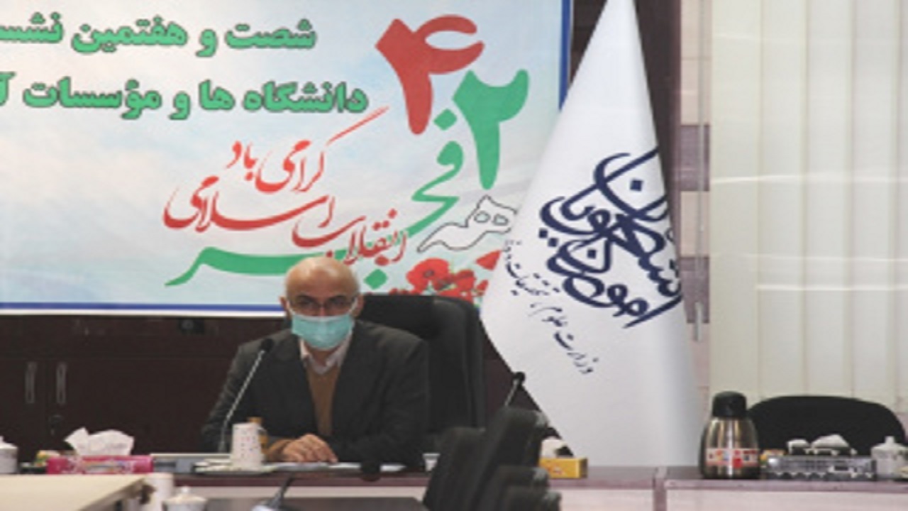 دانشگاه‌ها زمینه حضور دانشجویان دارای واحد‌های عملی و مشغول تدوین پایان‌نامه را فراهم کنند