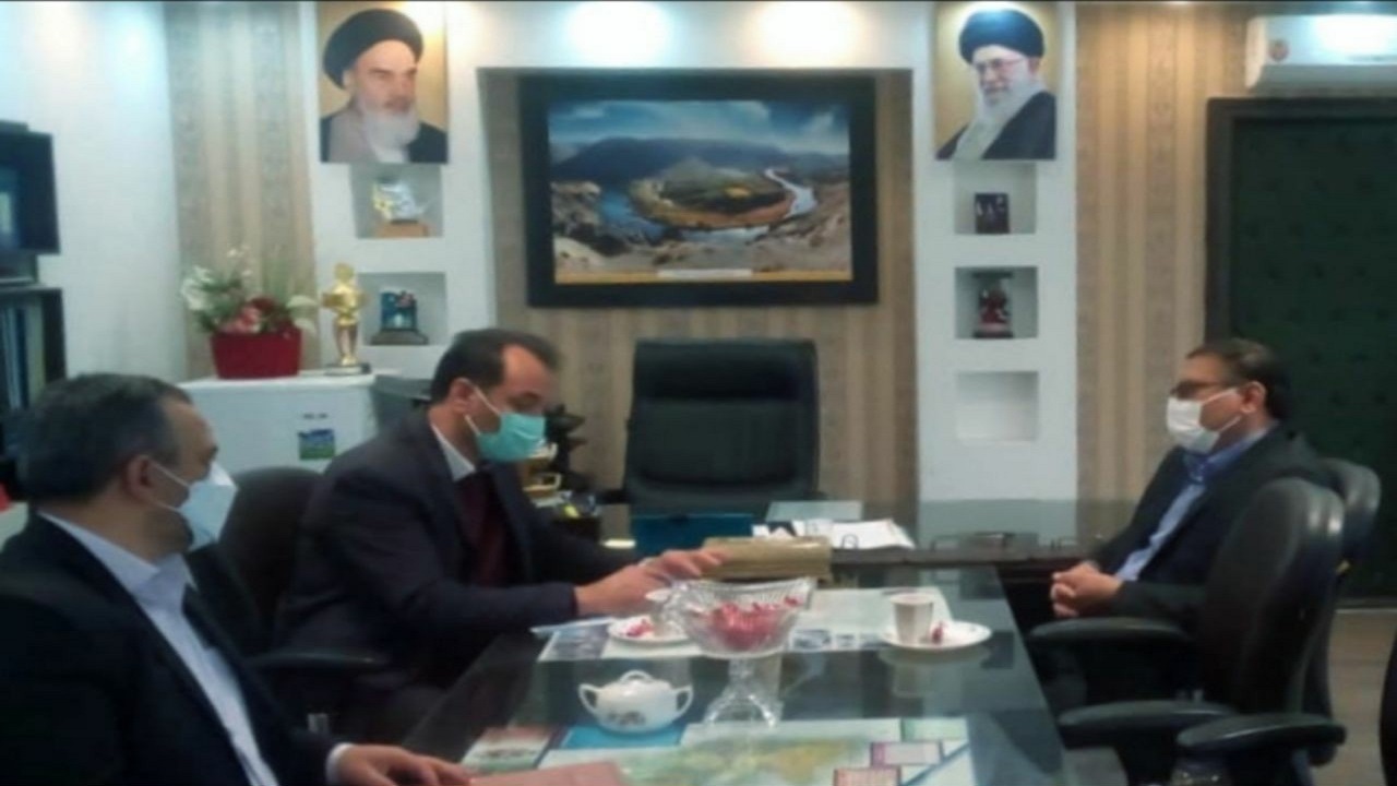 رعایت حقوق شهروندی و تکریم ارباب رجوع مورد توجه قرار گیرد