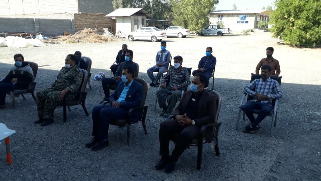 برگزاری شیفت ایثار کارگری در کارخانه فوم و کارخانه آرد کهنوج برگزاری شیفت ایثار کارگری در کارخانه فوم و کارخانه آرد کهنوج