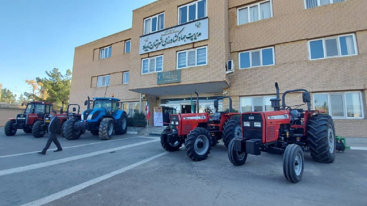 نوسازی و تجهیز ناوگان مکانیزاسیون کشاورزی تایباد