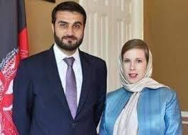 حقوق ۱۸ هزار دالری همسر آمریکایی مشاور امنیت ملی افغانستان!