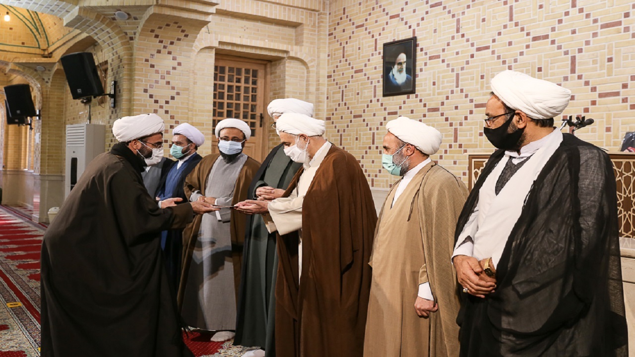 تجلیل از طلاب برتر در قزوین