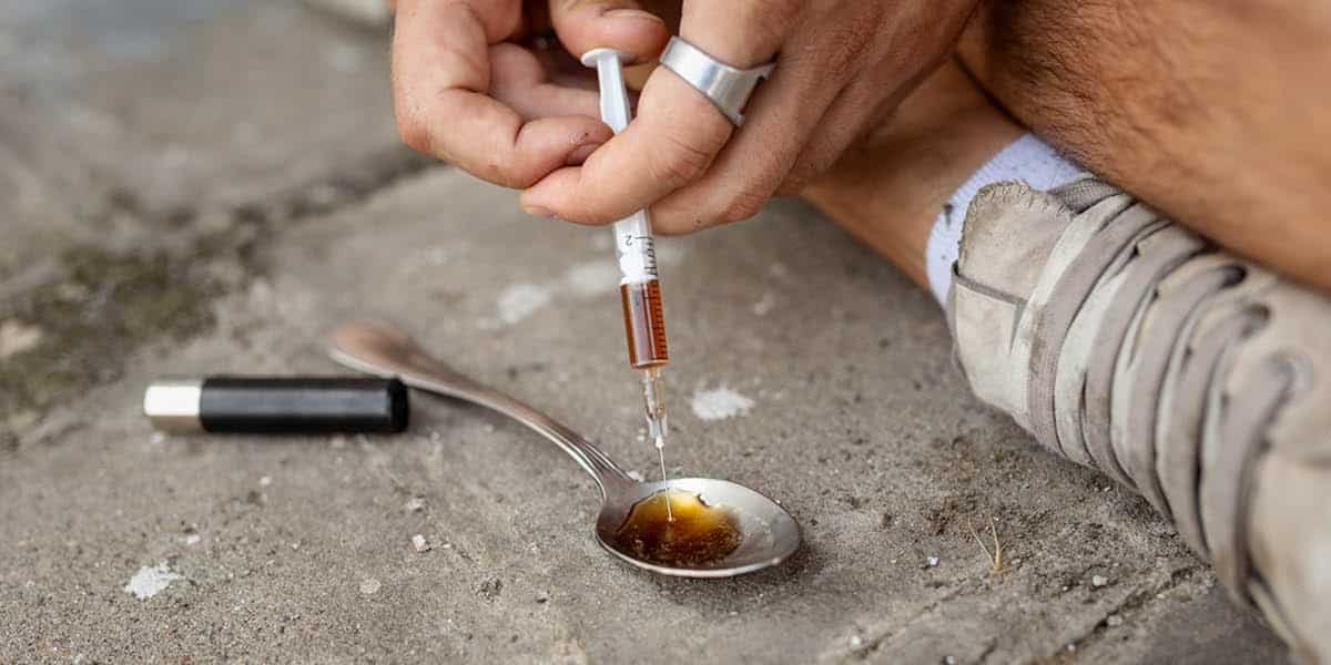 بدترین و ناخوشایندترین انواع اعتیاد؛ از اعتیاد&zwnj;های رفتاری تا قرص&zwnj;های مسکن معمولی