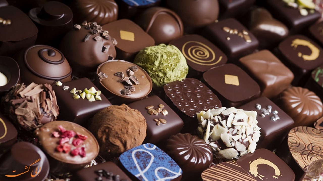 شکلات و تافی در بازار چند است؟