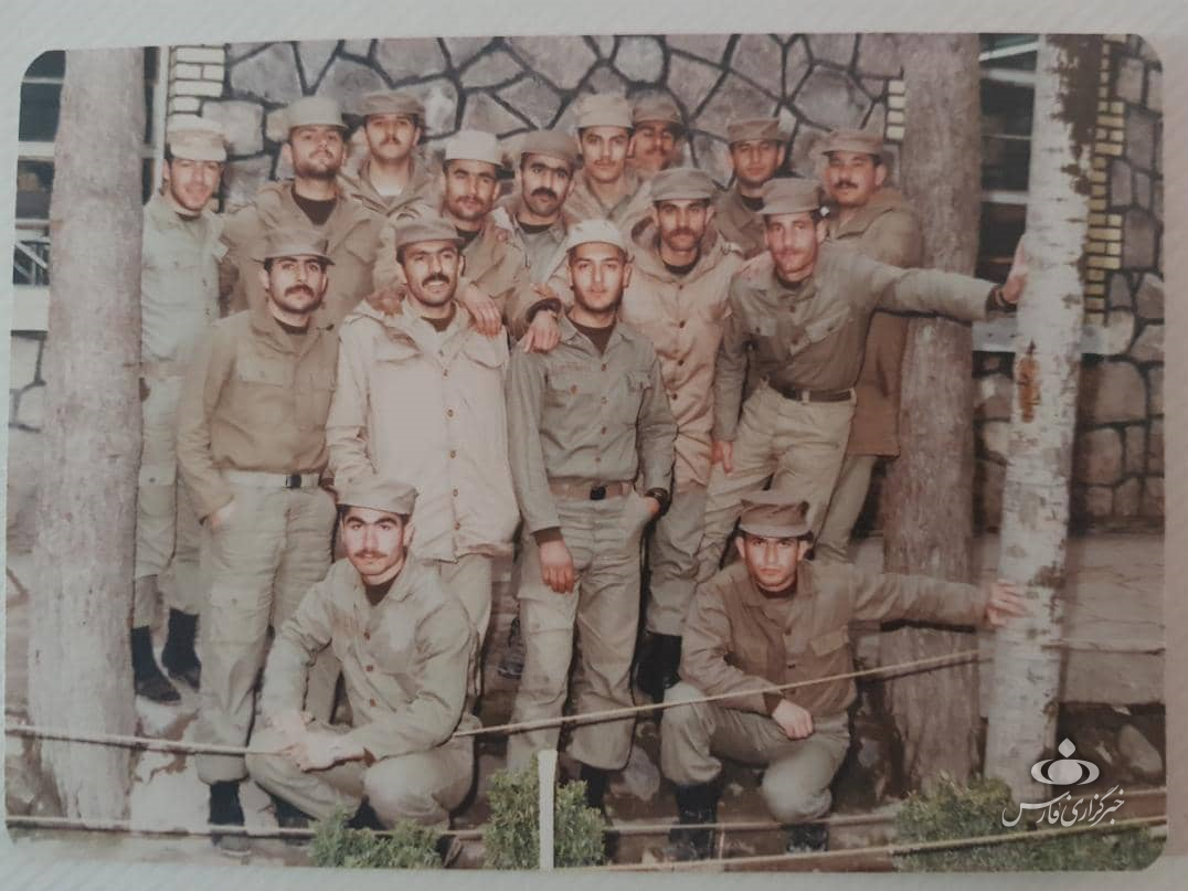 پسر ۱۴ ساله ارمنی با تفنگ پلاستیکی با ساواک می&zwnj;جنگید