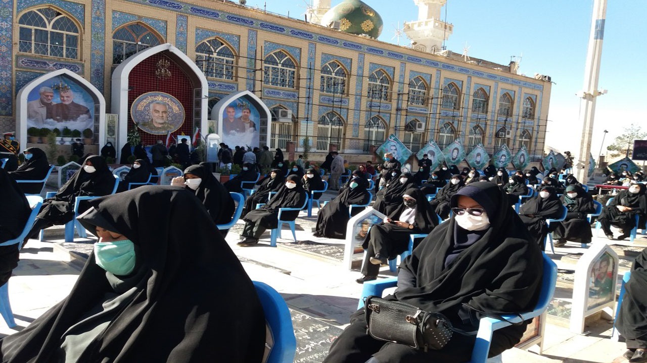 تجلیل از کارکنان پلیس زن نمونه درکرمان