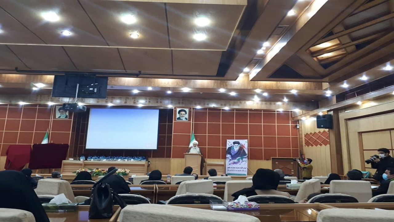 تجلیل از بانوان برتر استان قزوین