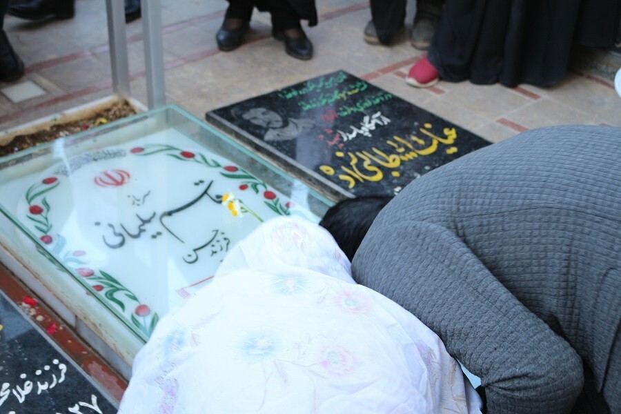 مراسم عقد زوجین جوان در بیت الزهرا کرمان، موقوفه سردار دل&zwnj;ها