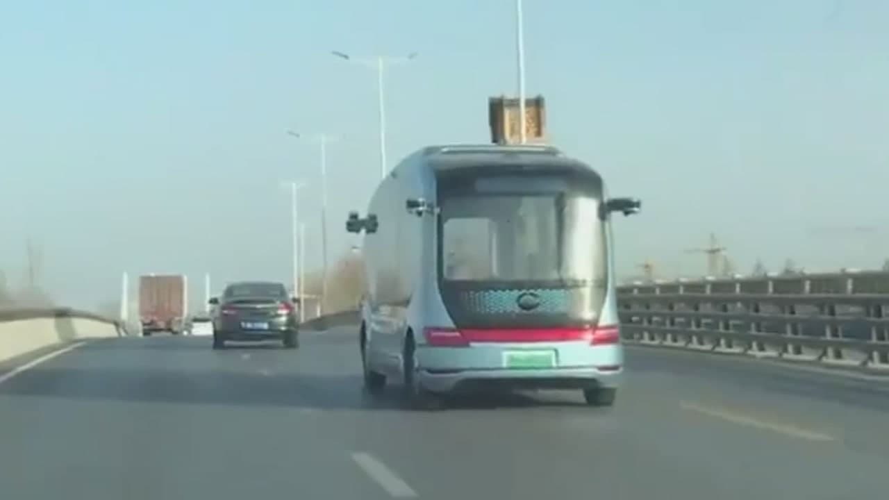 وقتی جهان به آرامی از نیروی انسانی دور می‌شود + فیلم