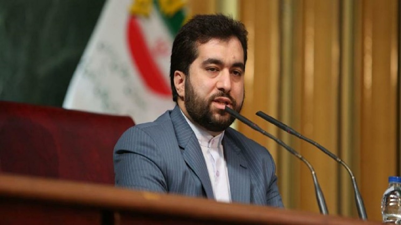 قوانین مختلف با قانون اساسی همسانی ندارند/ قانون مالیات بر ارزش افزوده تقریبا حل شده است