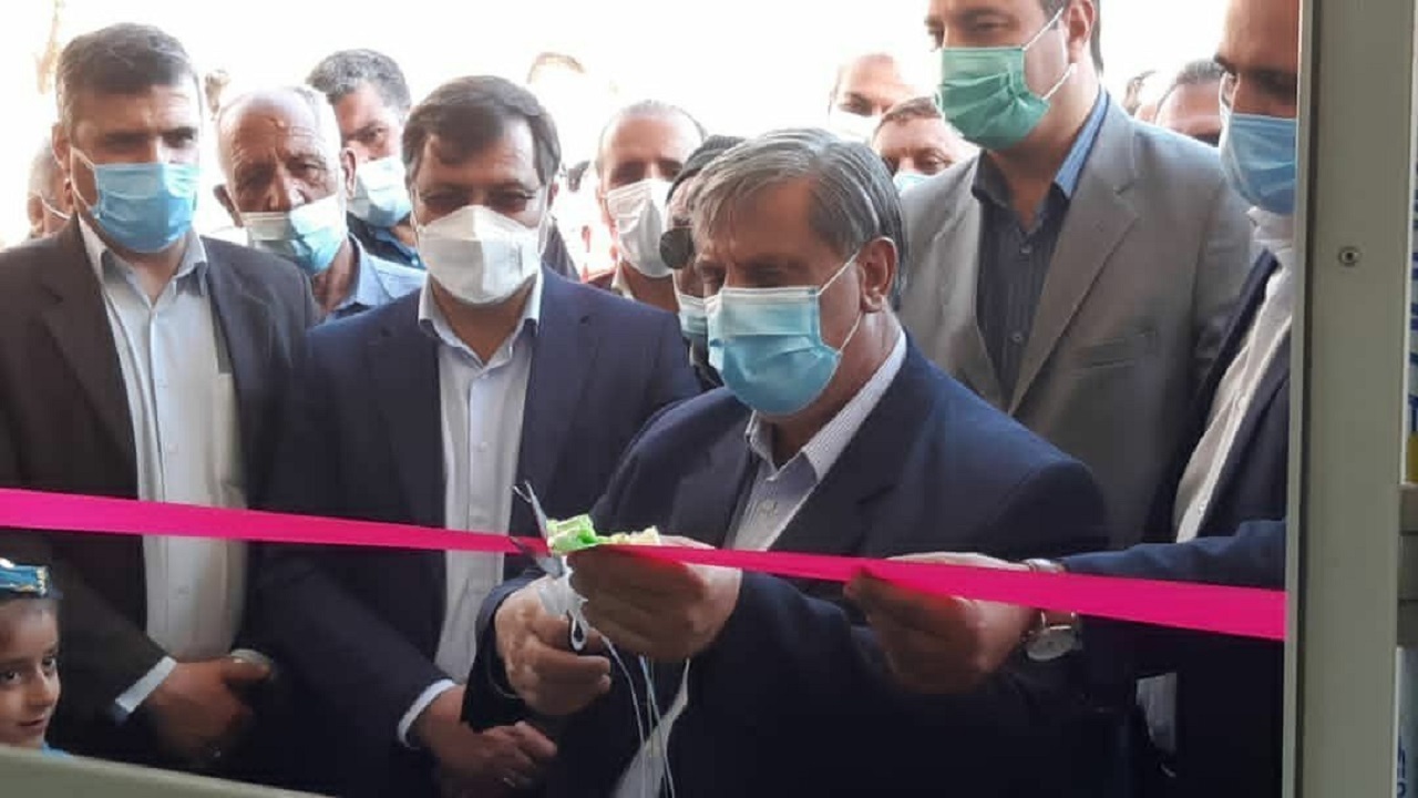 افتتاح اولین مرکز پرورش ماهی‌های زینتی در چهارمحال و بختیاری